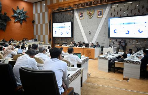 Kemenhub dan DPR RI Lakukan Evaluasi Anggaran Tahun 2025