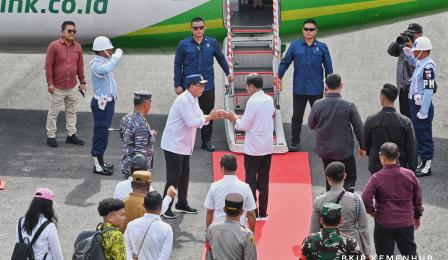 Menteri Perhubungan Budi Karya Sumadi mendampingi Presiden Republik ...