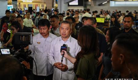 Menteri Perhubungan Dudy Purwagandhi menghadiri Press Conference and ...