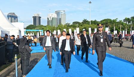 Menteri Perhubungan Dudy Purwagandhi menghadiri Hari Bhayangkara ke 79 ...