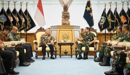 Menhub Bapak Dudy Purwagandhi audiensi dengan Marsekal TNI ...