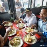 H2 Lebaran Menhub Silaturahmi Dengan Pengemudi Bus