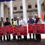 Rehabilitasi Masjid Dan Pondok Pesantren Di Lombok Utara, Menhub Wakili Elek Yo Band