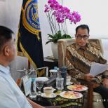 Terima Audiensi Presdir CRIC, Menhub Bahas Peluang Kerja Sama Pengembangan Perkeretaapian di IKN