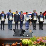 Berkontribusi Aktif Terhadap Profesi Insinyur, Menhub Terima Penghargaan Dari Organisasi Insinyur se-Asean