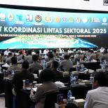 Menhub Dudy Paparkan 13 Kebijakan Landasan Operasional Nataru 2025/2026