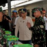 Menteri Perhubungan Tinjau Kondisi Terkini Arus Mudik di Stasiun Pasar Senen
