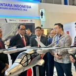 Hadiri Singapore Airshow 2024, Menteri Perhubungan Apresiasi Dua Produk yang Dikembangkan PT DI