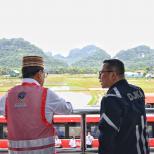 Jelang Diresmikan, Menhub Cek Depo dan Kereta Api Makassar-Parepare Lintas Maros-Garongkong
