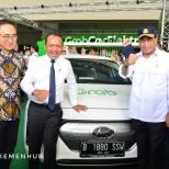 Ramah Lingkungan, Menhub Apresiasi Grab Gunakan Armada Kendaraan Elektrik