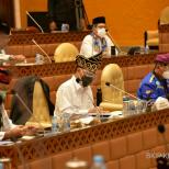 Raker Dengan Komisi V DPR RI, Menhub Sampaikan Penyesuaian RKA K/L TA.2021 Guna Dukung Pemulihan Ekonomi Nasional