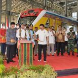 Tinjau Kereta Api Makassar – Parepare : Menhub Soft Launching Operasional Jalur KA Pangkep - Maros