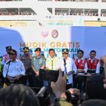 Menko PMK dan Menhub Lepas Keberangkatan Peserta Mudik Gratis Naik Kapal Dobonsolo