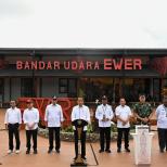 Presiden Joko Widodo Resmikan Bandara Ewer