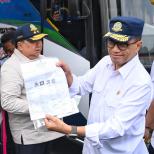 Inspeksi Bus Pariwisata di Baturaden, Menhub Apresiasi Kelengkapan Surat Bus Pariwisata