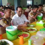 Menhub Santap Siang Bersama Taruna di API
