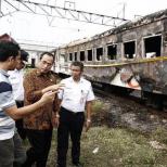 Menhub Tinjau KA Kertajaya Terbakar di Stasiun Tanjung Priok