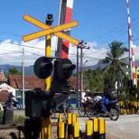 Tingkatkan Keselamatan, Kemenhub Pasang 11 Pintu Perlintasan KA