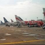 Tarif Parkir Pesawat Di Bandara Dihitung Per 12 Jam