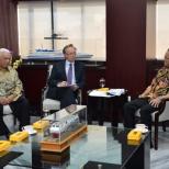 Menhub Bahas Proyek KA dan Pelabuhan dengan Dubes Rusia