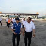 Antisipasi Kepadatan Arus Balik Nataru Malam Ini Diberlakukan Contraflow Tol Cikampek