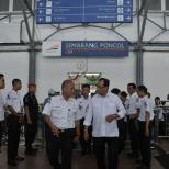 Menhub Cek Arus Balik Angkutan Natal dan Tahun Baru di Stasiun Poncol
