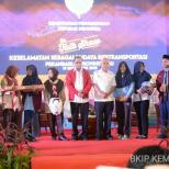 Sosialisasikan Keselamatan Jalan, Menhub Minta Pengendara Kurangi Kecepatan Di Jalan