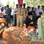 Peringati Harhubnas, Menhub Ziarah Ke Taman Makam Pahlawan Kalibata