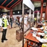TINJAU ARUS BALIK LIBUR PANJANG, MENHUB CEK PENERAPAN PROTOKOL KESEHATAN DI PELABUHAN PENYEBERANGAN MERAK-BAKAUHENI DAN BANDARA SOEKARNO HATTA