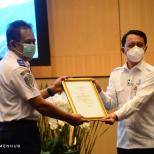 Kemenhub Resmi Serahkan Sertifikat Tipe PEsawat N219 Kepada PT. Dirgantara Indonesia