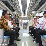 Uji Coba LRT Jabodebek, Presiden: Kereta Nyaman, Cepat, dan Tanpa Masinis