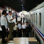 Ke Yogyakarta Tinjau Stasiun, Menhub Minta Angkutan Bis dan Kapal Laut Tiru Sistem Ticketing KA
