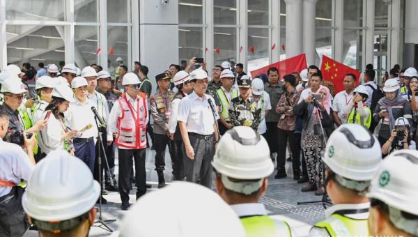 Uji Coba Kereta Cepat Jakarta-Bandung, Menhub Pastikan Aspek ...